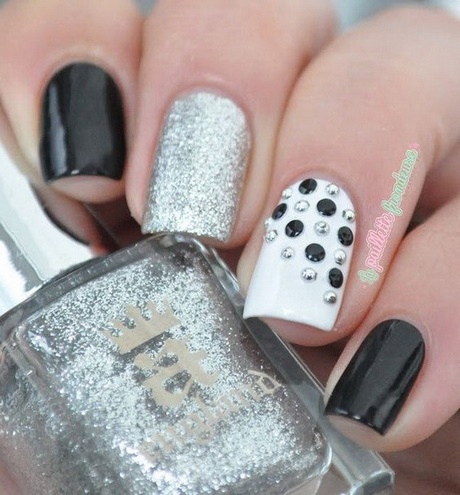 black-white-and-silver-nail-art-06 Negru alb și argintiu nail art
