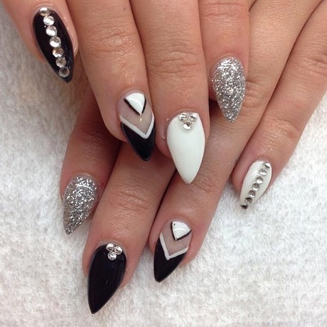black-white-silver-nails-46_19 Negru alb argint cuie