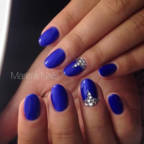blue-nail-polish-designs-34_16 Modele de lacuri de unghii albastre