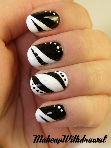 cool-black-and-white-nail-designs-28 Modele Cool de unghii alb-negru
