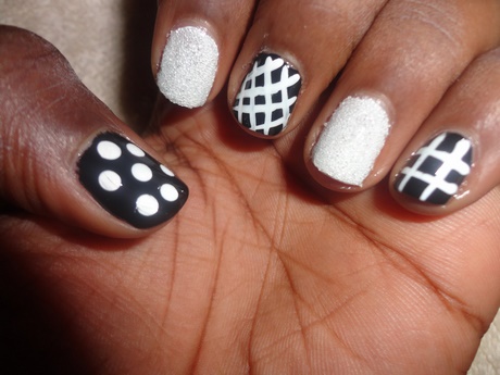 cool-black-and-white-nails-06_17 Cool unghii alb-negru