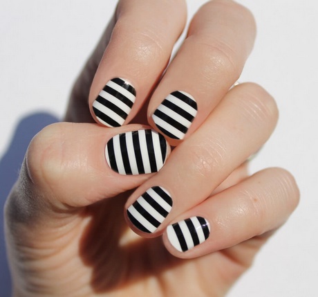 cool-black-and-white-nails-06_19 Cool unghii alb-negru