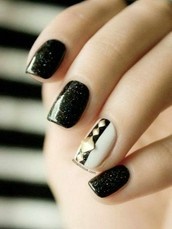cute-nail-designs-black-and-white-68_18 Modele drăguțe de unghii alb-negru