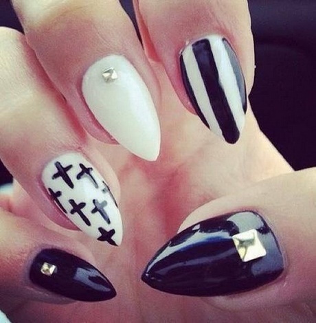 cute-nail-designs-black-and-white-68_9 Modele drăguțe de unghii alb-negru