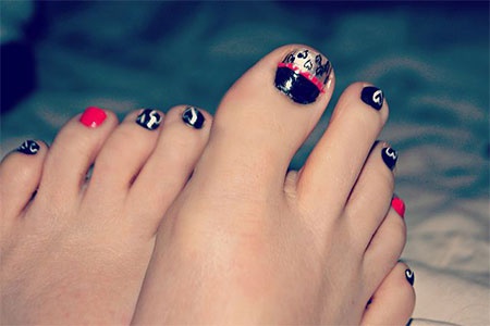 cute-nail-designs-for-toes-45_15 Modele drăguțe de unghii pentru degetele de la picioare