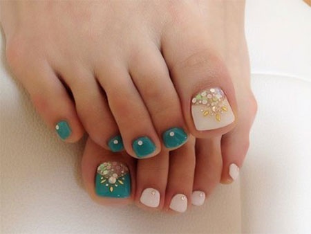 cute-nail-designs-for-toes-45_8 Modele drăguțe de unghii pentru degetele de la picioare