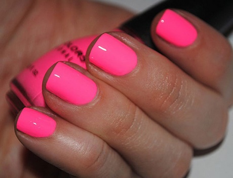 dark-pink-nails-04_20 Unghii roz închis