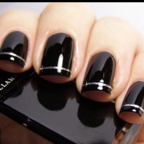 easy-black-and-silver-nail-designs-36_10 Modele ușoare de unghii negre și argintii
