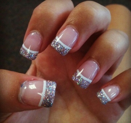 easy-french-manicure-designs-17_17 Modele ușoare de manichiură franceză