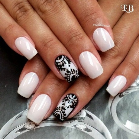 elegant-white-nails-06_12 Unghii albe elegante