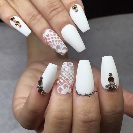 elegant-white-nails-06_14 Unghii albe elegante