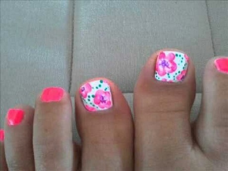 floral-toe-nail-designs-91_2 Modele florale de unghii