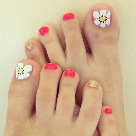 floral-toe-nail-designs-91_5 Modele florale de unghii