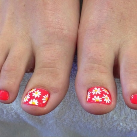 floral-toe-nail-designs-91_7 Modele florale de unghii