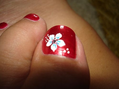 flower-toe-nail-art-designs-25_18 Flori deget de la picior nail art modele