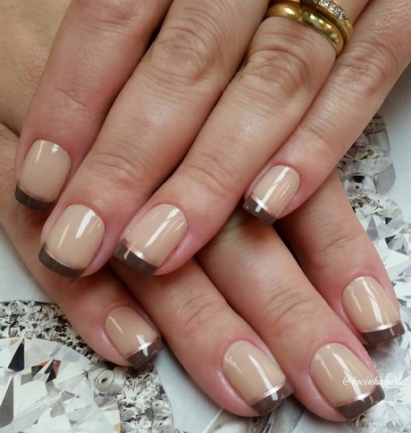 french-nails-color-60_12 Culoarea unghiilor franceze