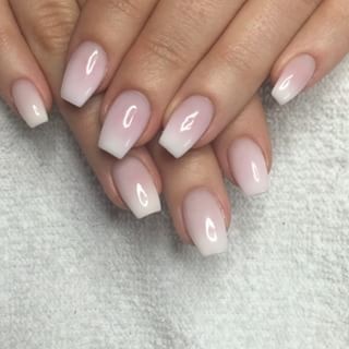 french-nails-color-60_9 Culoarea unghiilor franceze