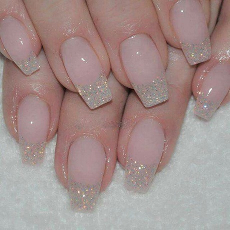 french-nails-with-glitter-53_11 Unghiile franceze cu sclipici