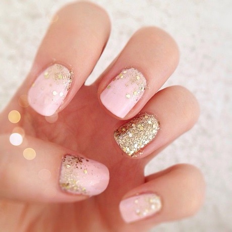 gold-and-pink-nails-95 Aur și unghii roz