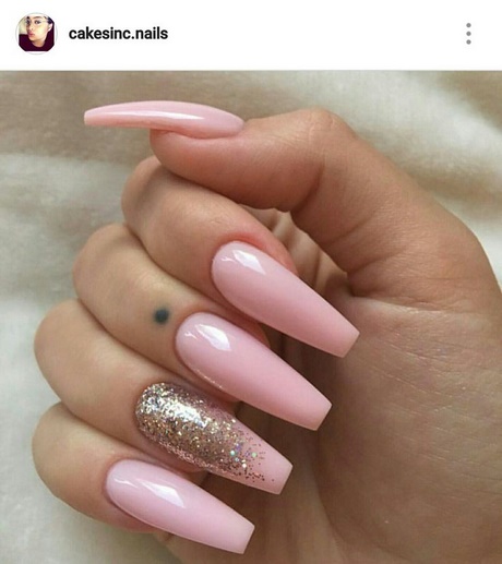 gold-and-pink-nails-95_13 Aur și unghii roz