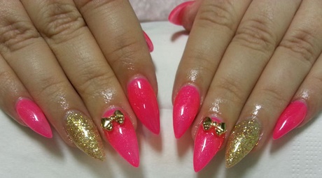 gold-and-pink-nails-95_6 Aur și unghii roz