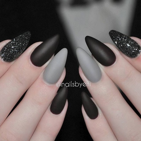 gray-and-black-nail-designs-36_13 Modele de unghii gri și negre