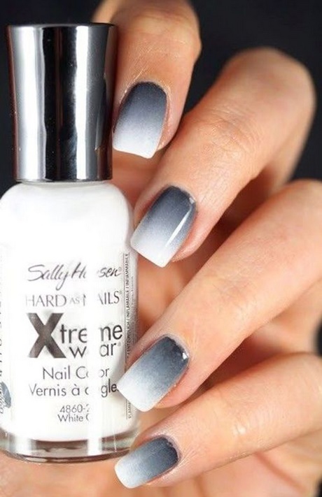 gray-and-white-nail-designs-68_7 Modele de unghii gri și alb