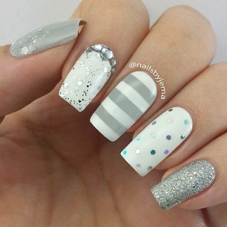 grey-and-white-nail-designs-13_8 Modele de unghii gri și alb