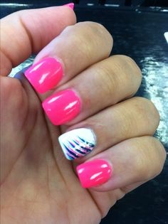 hot-pink-and-white-nail-designs-12_7 Modele de unghii roz și alb