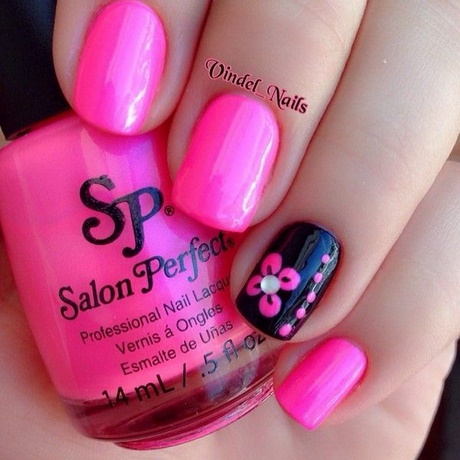 hot-pink-nail-art-37_7 Arta unghiilor roz