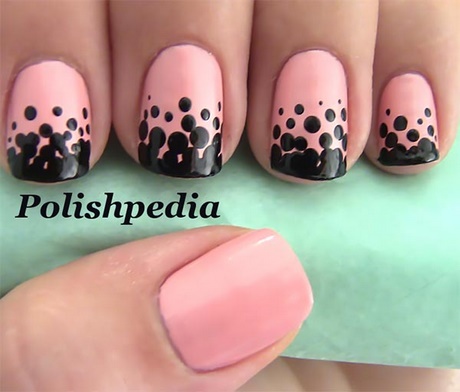 light-pink-and-black-nail-designs-44_19 Modele de unghii roz și negru