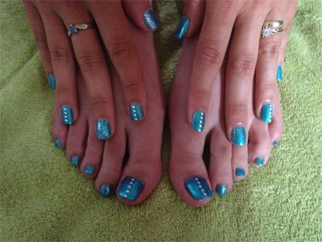 matching-nail-and-toe-designs-61_17 Modele potrivite pentru unghii și degete