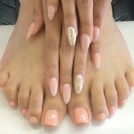 matching-toe-and-nail-designs-07_17 Modele potrivite pentru picioare și unghii