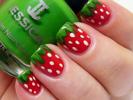 Nail art design pentru adolescent