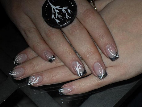 nail-art-designs-in-black-and-white-colors-98_10 Nail art designs în culori alb-negru