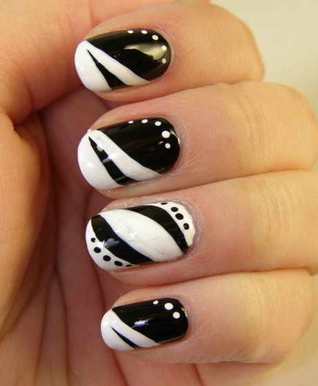 nail-art-designs-in-black-and-white-colors-98_6 Nail art designs în culori alb-negru