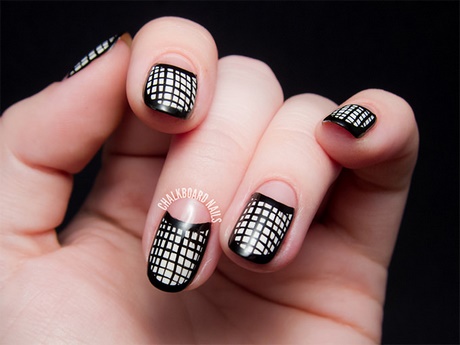 nail-art-designs-with-black-and-white-43_17 Nail art modele cu alb-negru