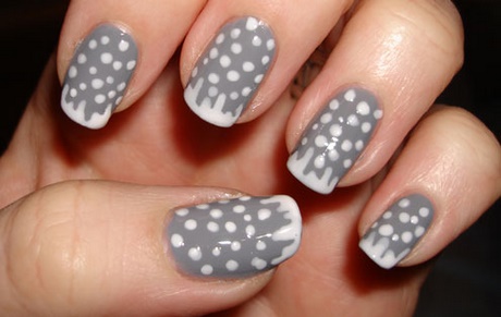 nail-art-grey-and-white-31_12 Nail art gri și alb