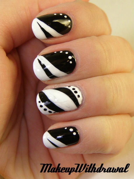 nail-art-on-white-nail-paint-63_3 Nail art pe vopsea albă de unghii