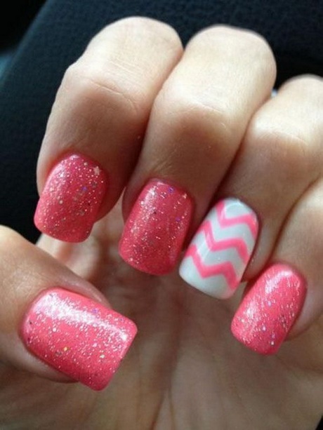 nail-designs-for-pink-and-white-acrylic-56_18 Modele de unghii pentru acrilic roz și alb