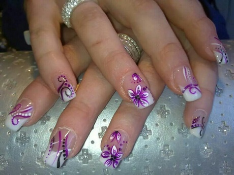 nail-designs-french-manicure-with-flowers-85_9 Modele de unghii manichiura frantuzeasca cu flori