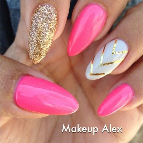 nail-designs-pink-and-gold-40_5 Modele de unghii roz și aur