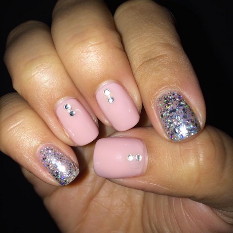 nail-designs-pink-and-silver-32_14 Modele de unghii roz și argintiu