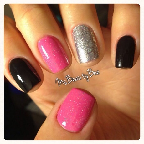 nails-black-and-pink-35_7 Cuie negru și roz