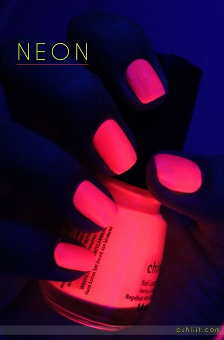 neon-pink-nails-74_18 Neon Unghii roz
