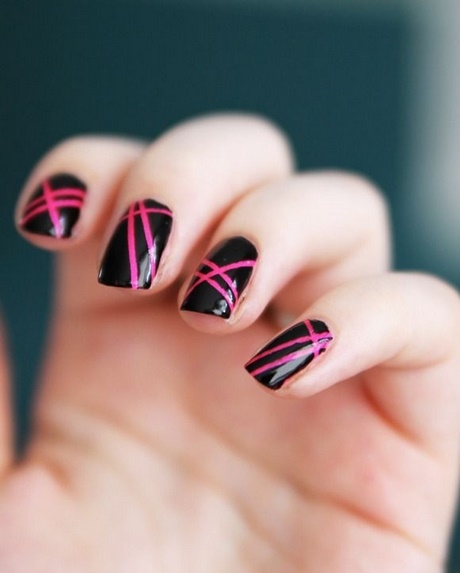 pink-and-black-nail-polish-38_6 Lac de unghii roz și negru