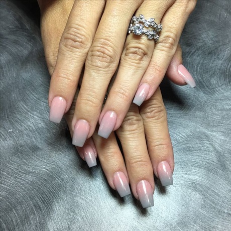 pink-and-grey-nails-68_19 Unghii roz și gri