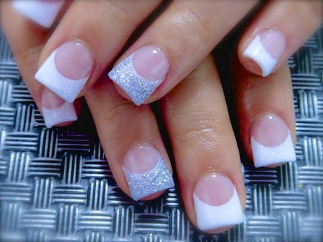 pink-and-white-acrylic-nail-designs-69_17 Modele de unghii acrilice roz și alb