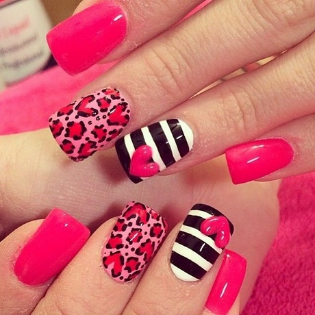 pink-black-and-white-nail-art-04_11 Roz alb-negru nail art