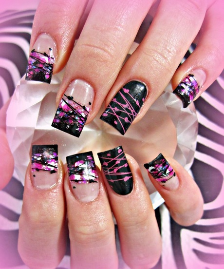pink-black-nail-designs-30_17 Modele de unghii roz negru